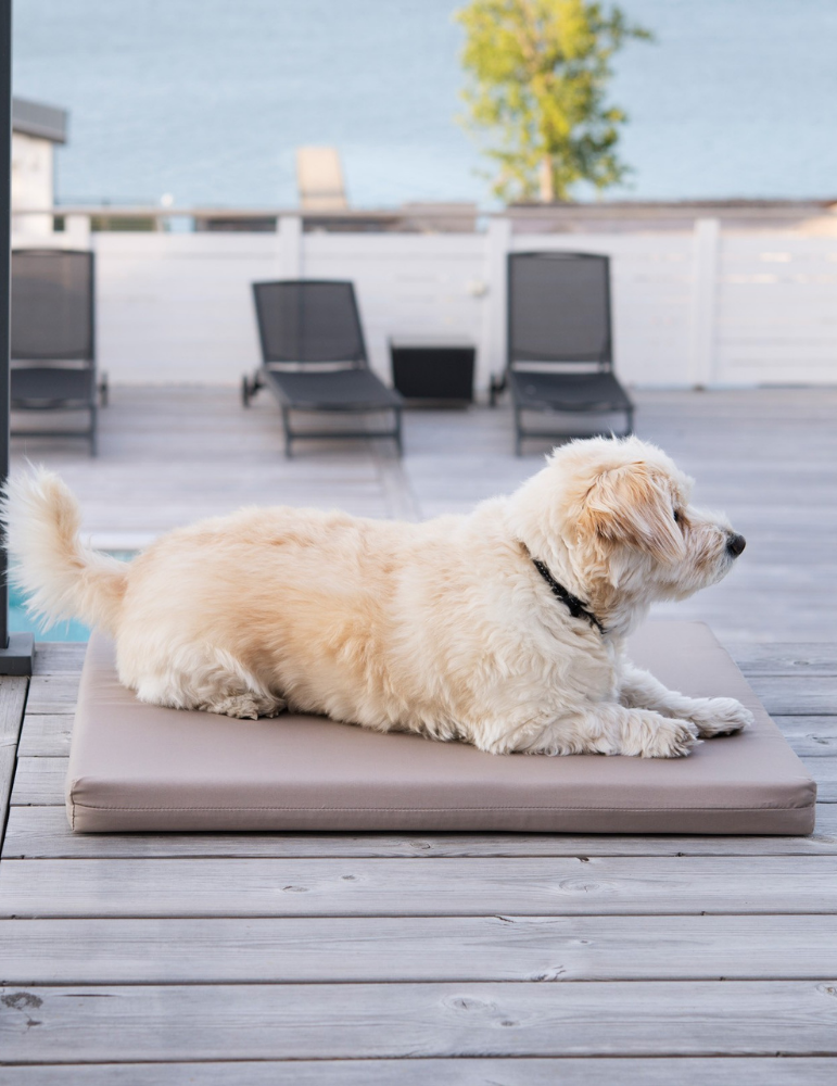 Framsida Outdoor madrass
